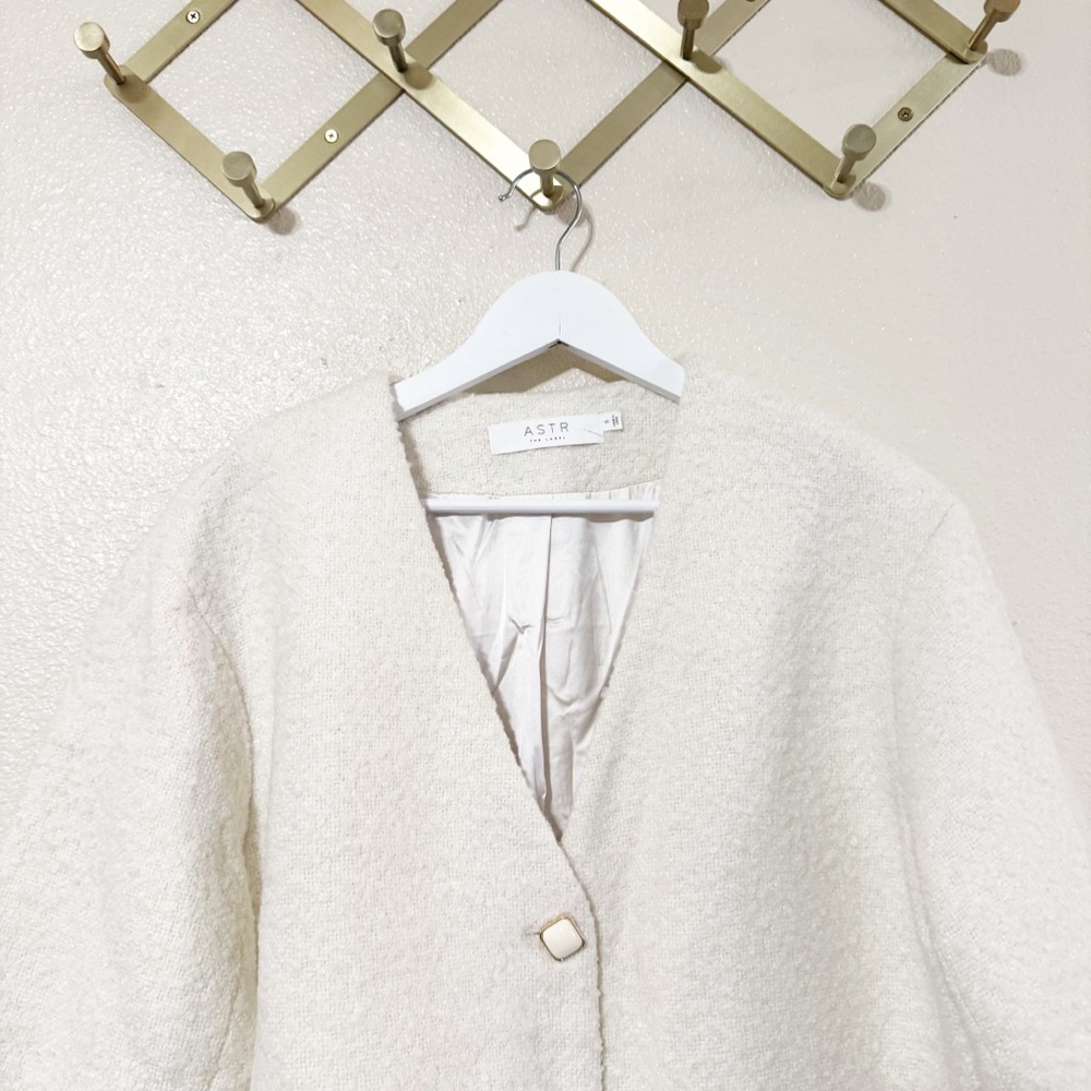 ASTR Maidy Tweed Boucle Textured Blazer Coat in Cream Revolve size small $240 - Picture 13 of 14